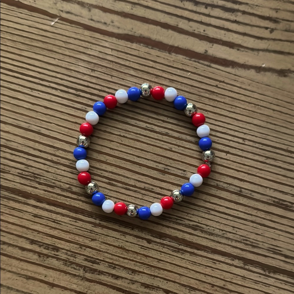 Red white blue & silver beaded bracelet